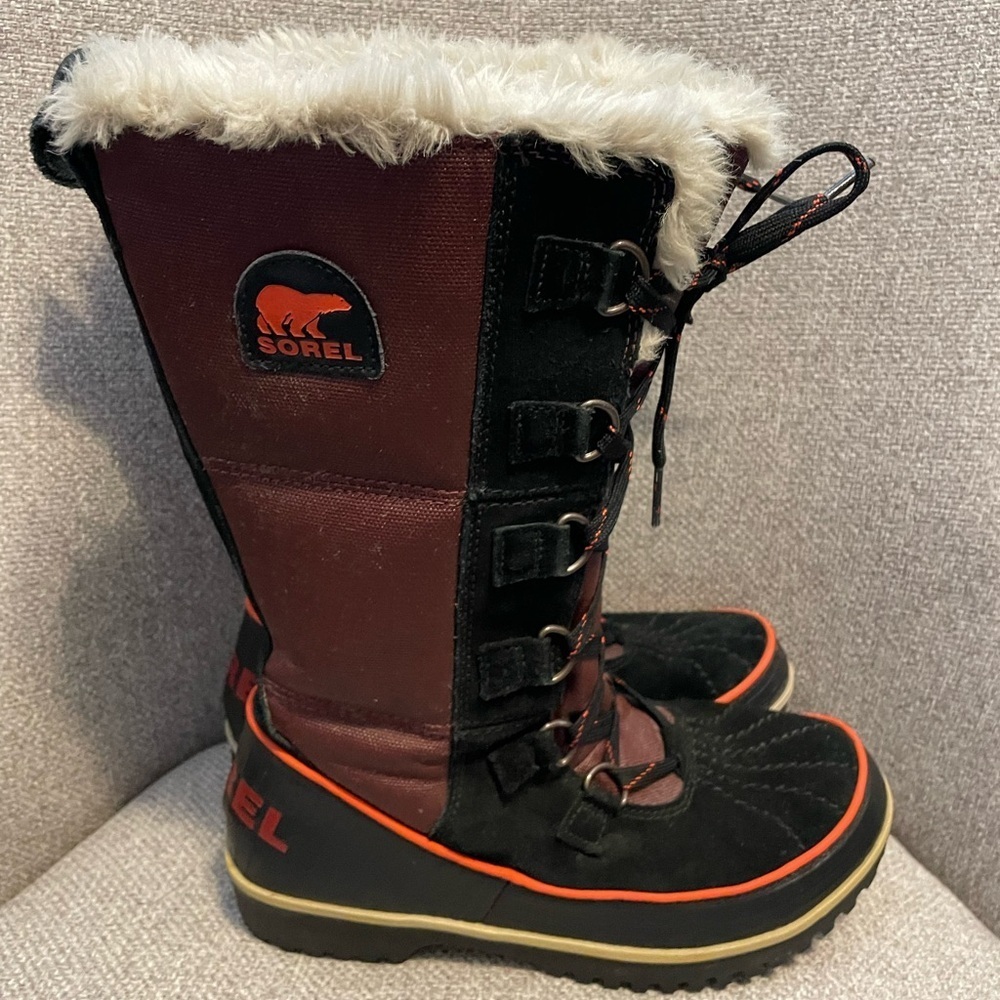 SOREL- Women's Tivoli High Il winter boots size 7